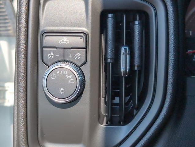 Photo of 2024 White GMC Sierra 3500