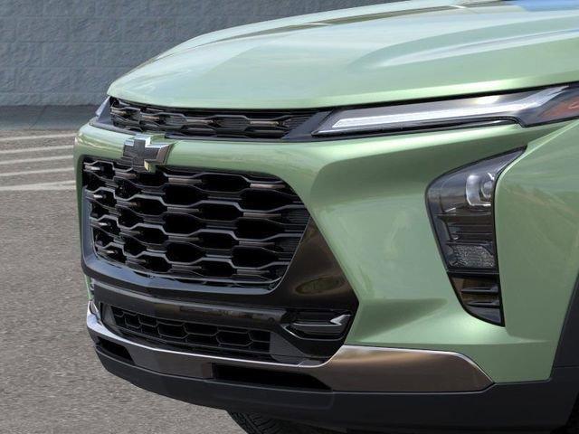 Photo of 2025 Green Chevrolet Trax