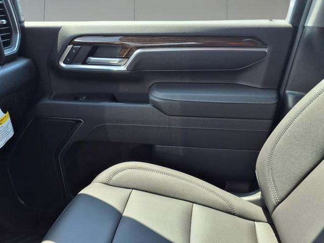 Photo of 2025 Black Chevrolet Silverado 2500