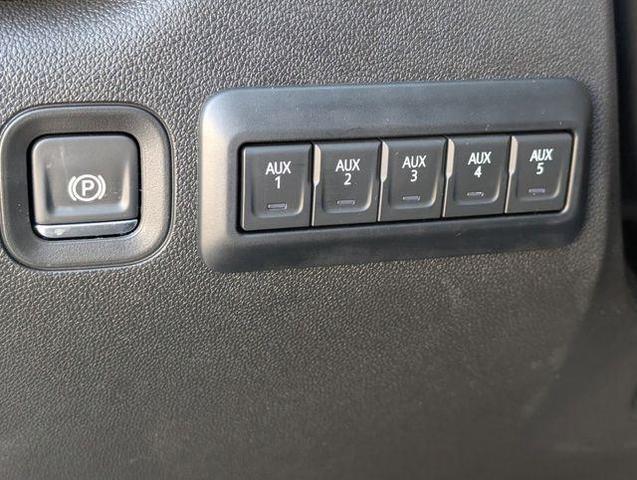 Photo of 2025 White GMC Sierra 2500