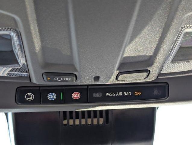 Photo of 2025 White GMC Sierra 2500