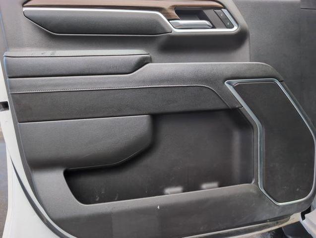 Photo of 2024 White Chevrolet Silverado 2500