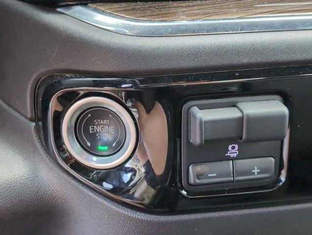 Photo of 2024 White Chevrolet Silverado 2500