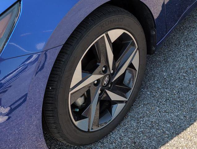 Photo of 2023  Hyundai ELANTRA