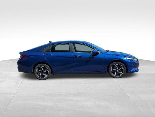 Photo of 2023  Hyundai ELANTRA