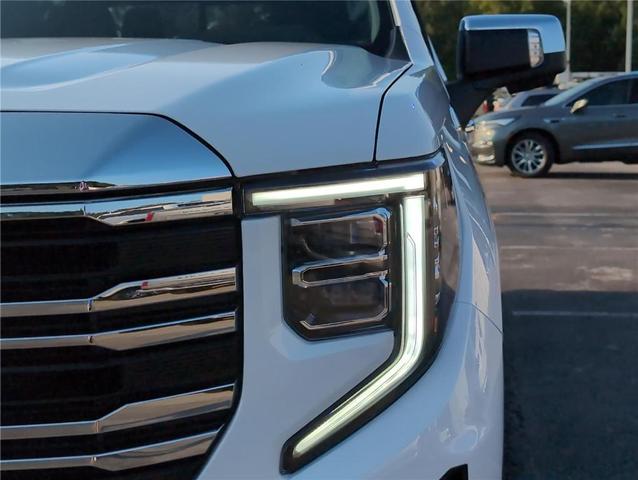 Photo of 2024 Summit White GMC Sierra 1500