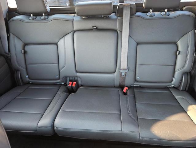 Photo of 2024 Summit White GMC Sierra 1500