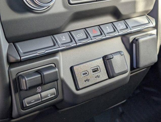 Photo of 2025 White GMC Sierra 2500