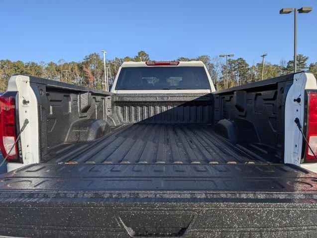 Photo of 2025 White GMC Sierra 2500