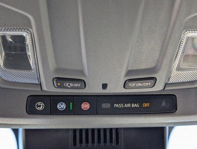 Photo of 2025 White GMC Sierra 2500