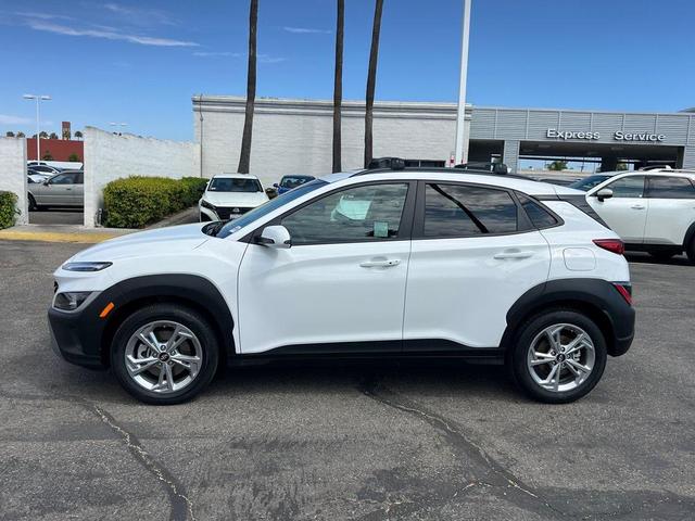 Photo of 2023 Lunar White Hyundai KONA
