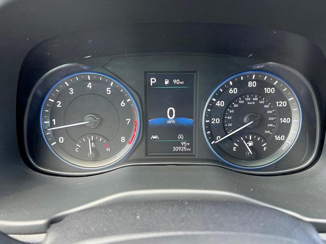 Photo of 2023 Lunar White Hyundai KONA