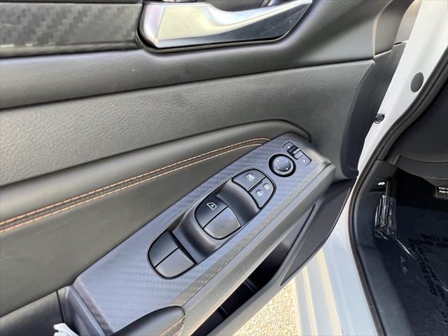 Photo of 2022 Pearl White Tricoat Nissan Altima