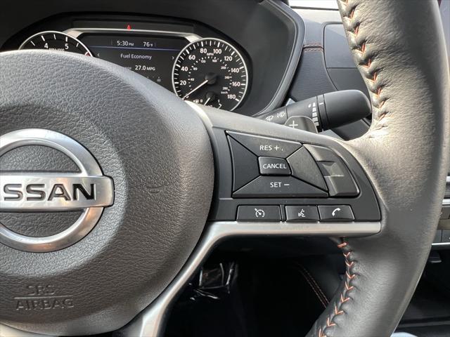 Photo of 2022 Pearl White Tricoat Nissan Altima