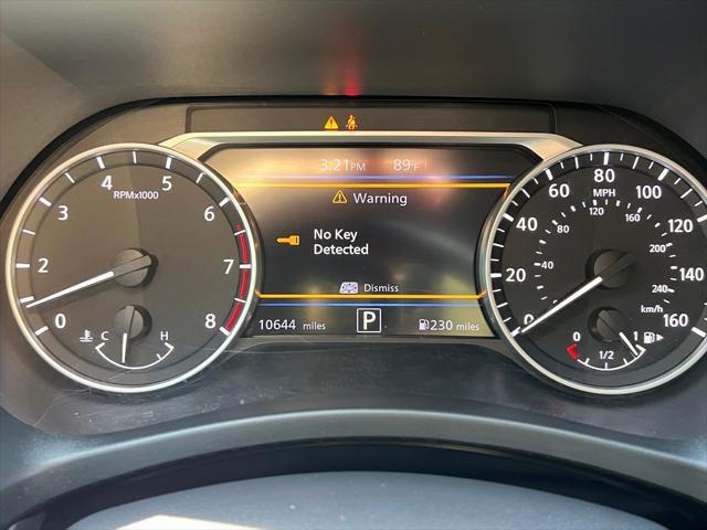 Photo of 2023 Super Black Nissan Sentra