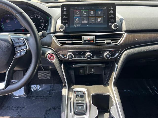 Photo of 2019 Crystal Black Pearl Honda Accord Hybrid