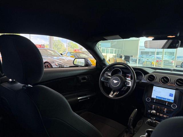 Photo of 2021 Antimatter Blue Metallic Ford Mustang