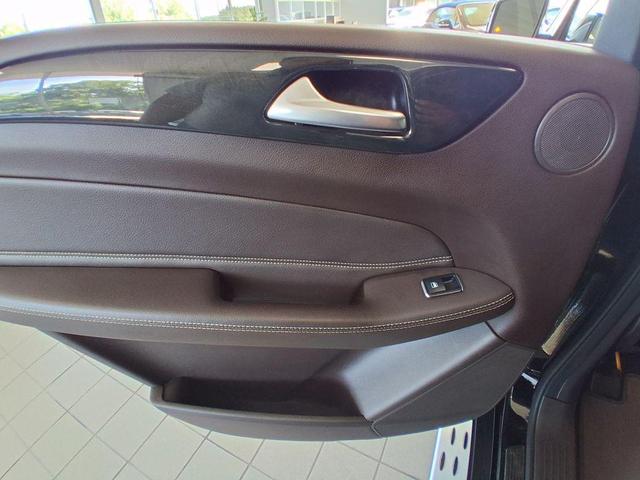 Photo of 2018 Black Mercedes-Benz GLS 450