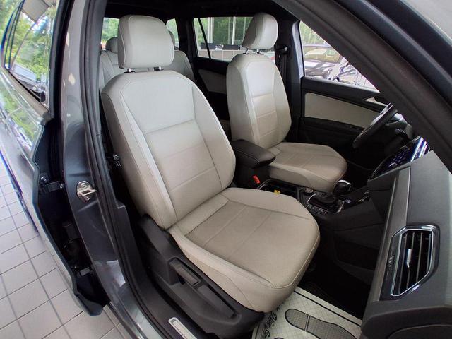 Photo of 2021 Platinum Gray Metallic Volkswagen Tiguan
