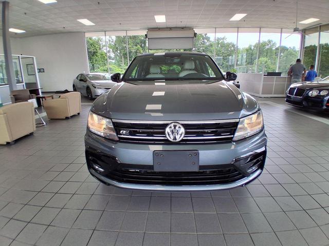 Photo of 2021 Platinum Gray Metallic Volkswagen Tiguan