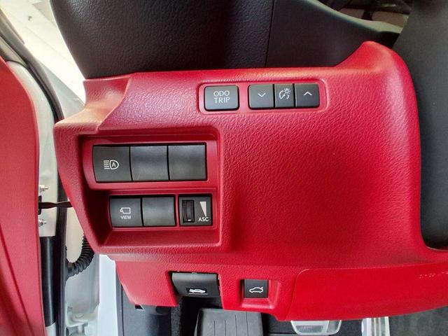Photo of 2023 Ultra White Lexus IS 350