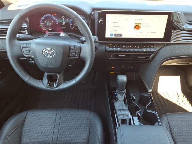 Photo of 2025 Wind Chill Pearl Toyota Camry