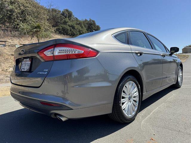 Photo of 2014 Sterling Gray Metallic Ford Fusion Hybrid