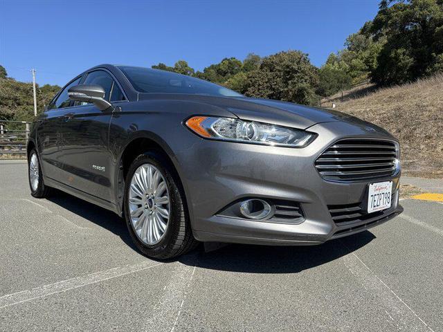 Photo of 2014 Sterling Gray Metallic Ford Fusion Hybrid