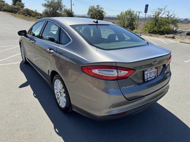 Photo of 2014 Sterling Gray Metallic Ford Fusion Hybrid