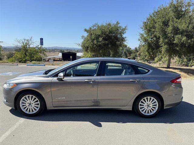Photo of 2014 Sterling Gray Metallic Ford Fusion Hybrid