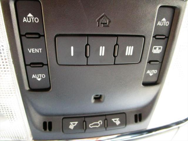 Photo of 2022 BRIGHT White Jeep Grand Cherokee