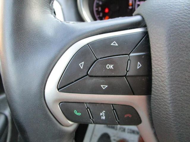 Photo of 2022 BRIGHT White Jeep Grand Cherokee