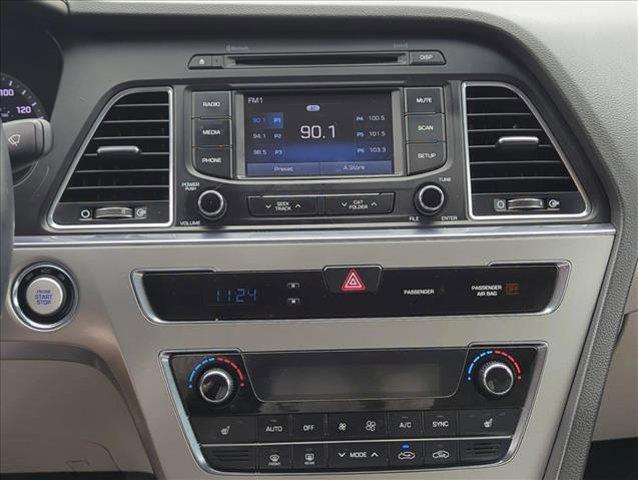 Photo of 2015 Venetian Red Hyundai SONATA
