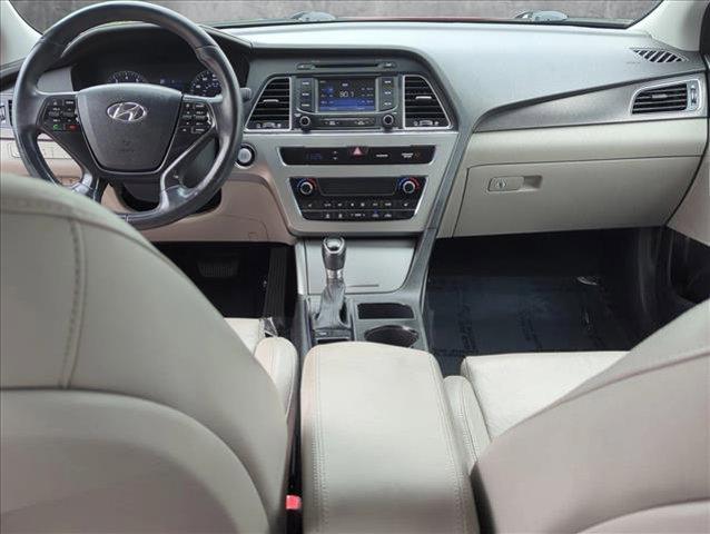 Photo of 2015 Venetian Red Hyundai SONATA