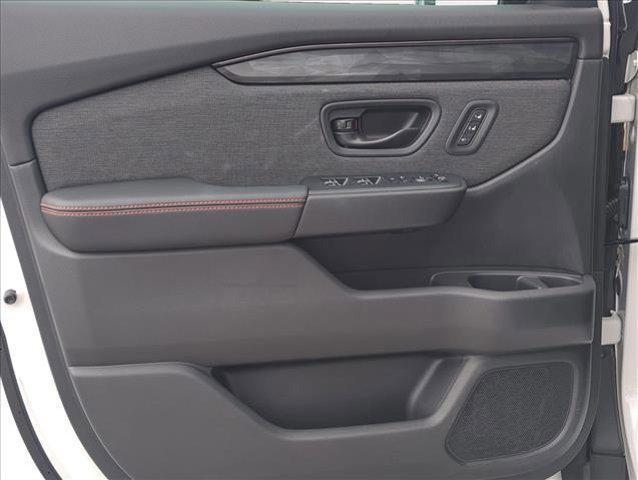 Photo of 2026 Platinum White Pearl Honda Passport
