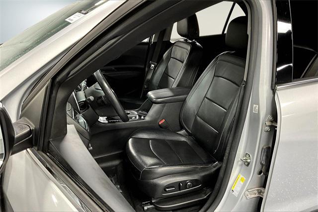 Photo of 2018 Silver Ice Metallic Chevrolet Equinox
