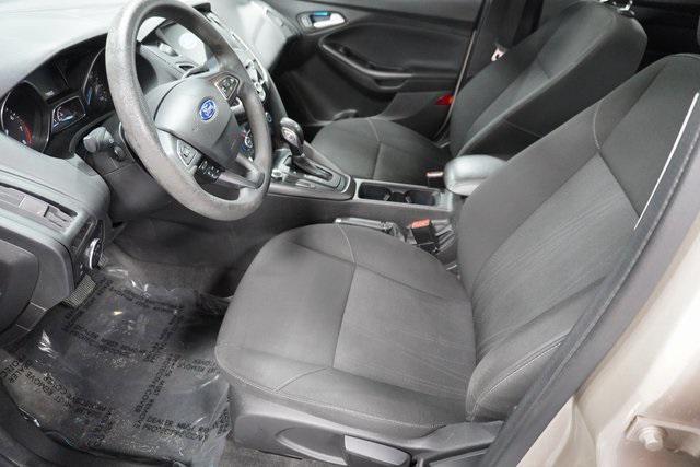 Photo of 2017 White Gold Metallic Ford Focus