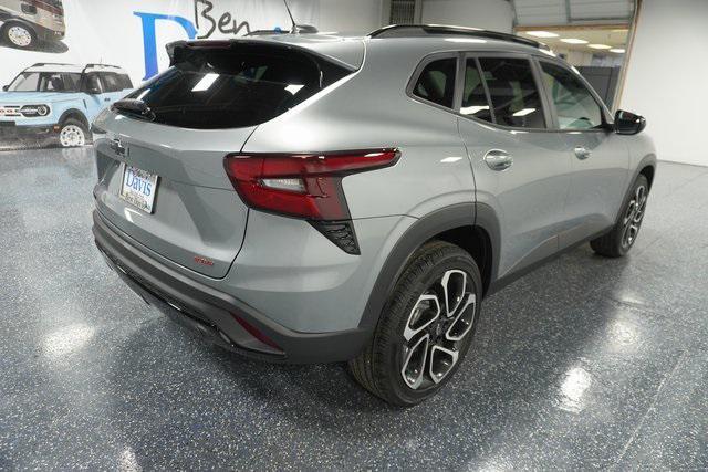 Photo of 2025 Sterling Gray Metallic Chevrolet Trax