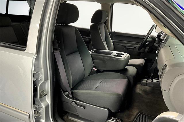 Photo of 2013 Silver Ice Metallic Chevrolet Silverado 1500