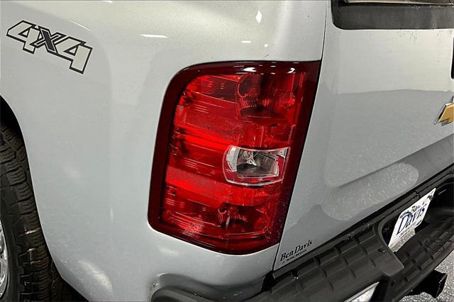 Photo of 2013 Silver Ice Metallic Chevrolet Silverado 1500