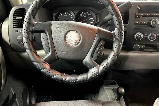 Photo of 2013 Silver Ice Metallic Chevrolet Silverado 1500