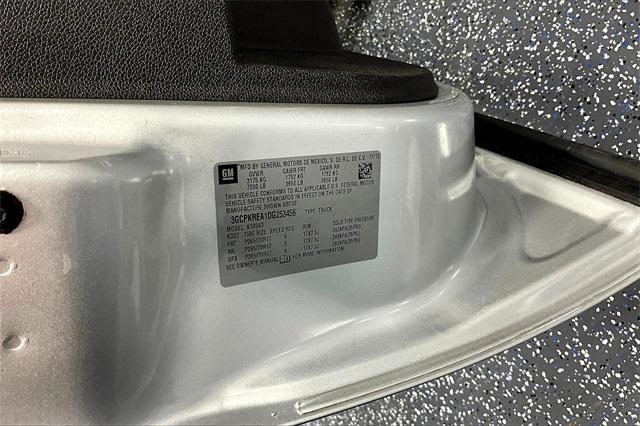 Photo of 2013 Silver Ice Metallic Chevrolet Silverado 1500