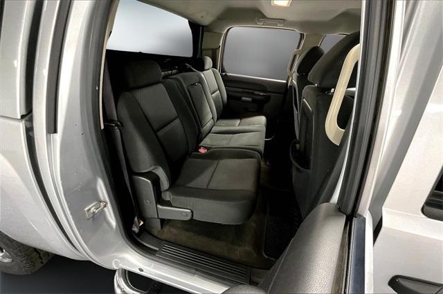 Photo of 2013 Silver Ice Metallic Chevrolet Silverado 1500