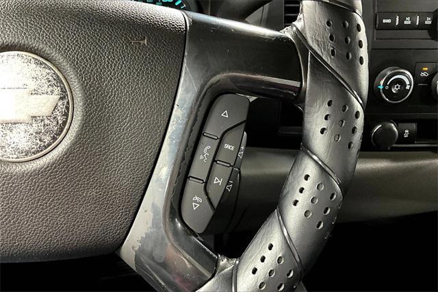Photo of 2013 Silver Ice Metallic Chevrolet Silverado 1500