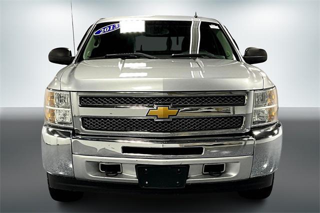Photo of 2013 Silver Ice Metallic Chevrolet Silverado 1500