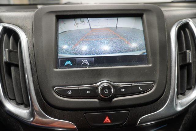 Photo of 2018 Silver Ice Metallic Chevrolet Equinox