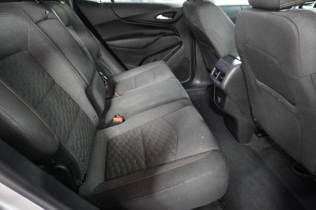 Photo of 2018 Silver Ice Metallic Chevrolet Equinox