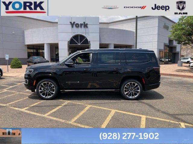 Photo of 2025 Diamond Black Crystal Pearlcoat Jeep Wagoneer