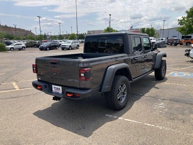 Photo of 2025 Granite Crystal Metallic Clearcoat Jeep Gladiator