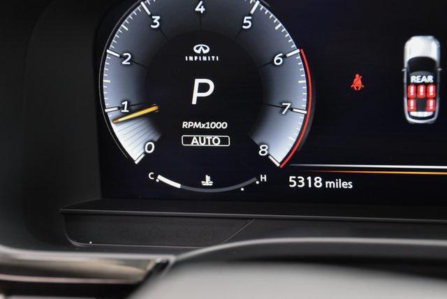 Photo of 2025 Majestic White INFINITI QX60